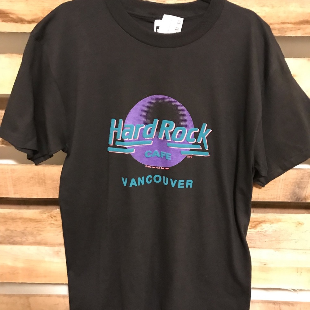 Brand new deadstock Hard Rock Cafe vintage T-shirt